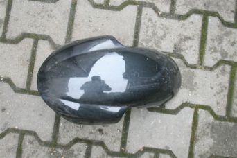 Przedni błotnik Suzuki Katana